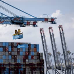 Nederlandse verkoop van goederen aan buitenland groeit al negen maanden op rij