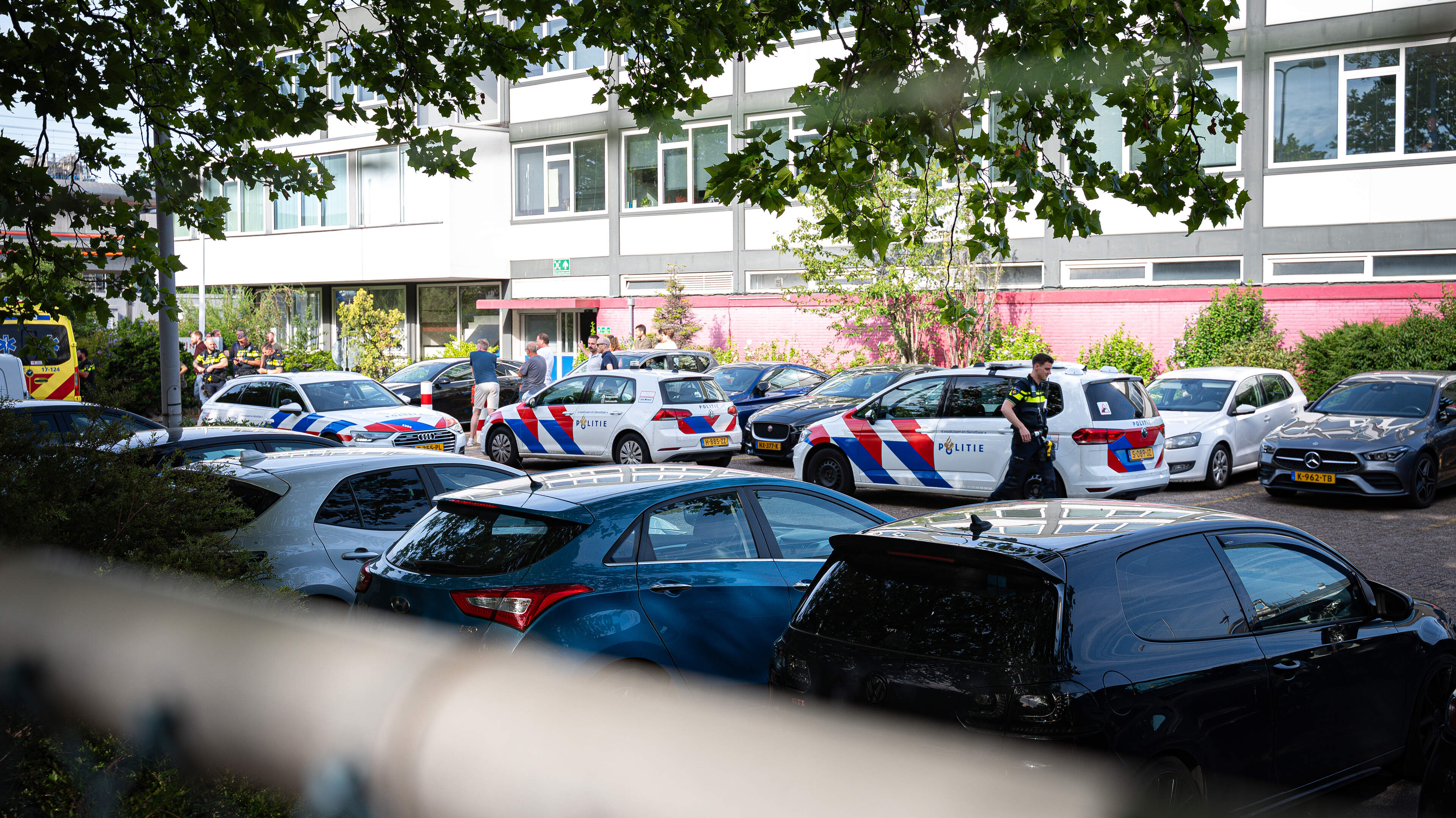 Vrouw zwaargewond door steekpartij Rotterdam, verdachte opgepakt