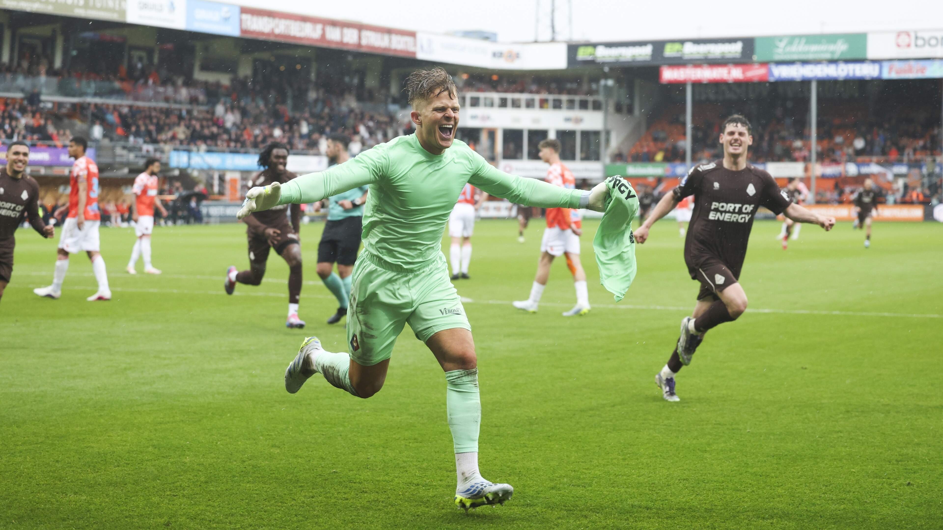 Ronald Koeman adviseerde junior om bij Telstar te blijven: ’Weet wat je hebt’