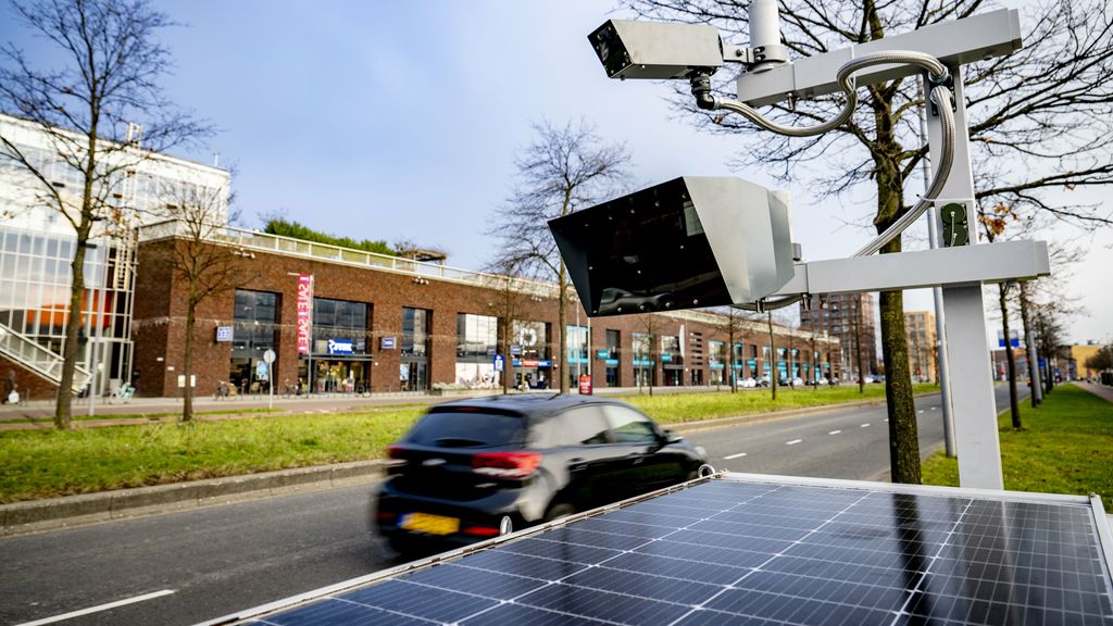 Focusflitsers betrappen veel meer appende bestuurders