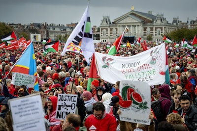 Organisatie: 250.000 mensen bij Rode Lijn-protest in Amsterdam tegen geweld in Gaza