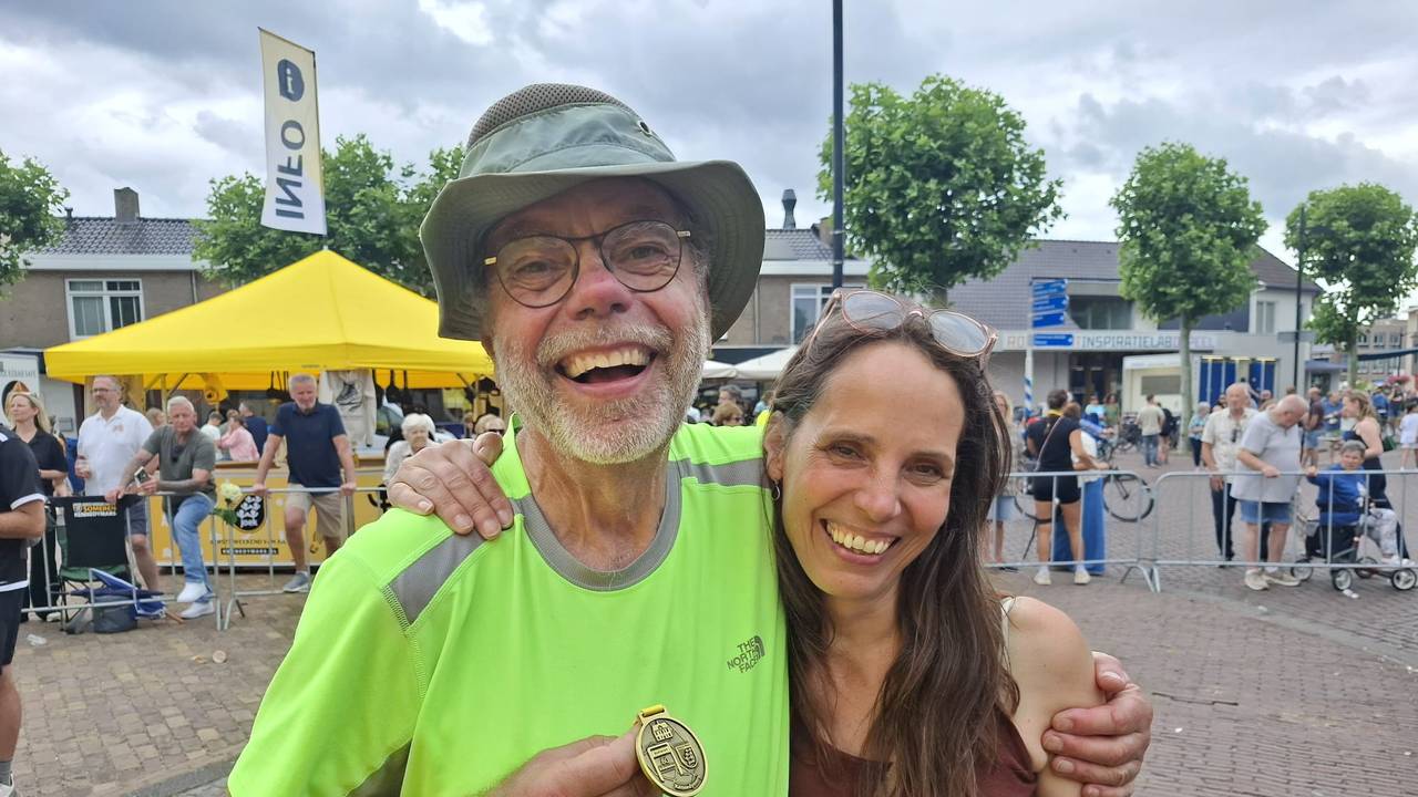 Jarige Adri (80) wandelt 80 km ondanks 7 stents: 'Wees niet bang, ga leven'