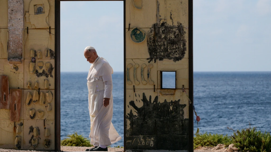 Amerikaanse paus verkiest migranten Lampedusa boven viering 250 jaar VS