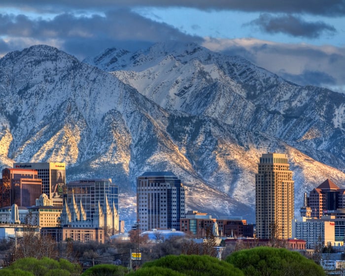 Two men arrested in Utah after bomb found under news vehicle