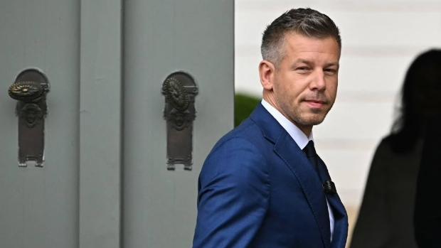 Magyar naar Brussel voor overleg over bevroren EU-subsidies