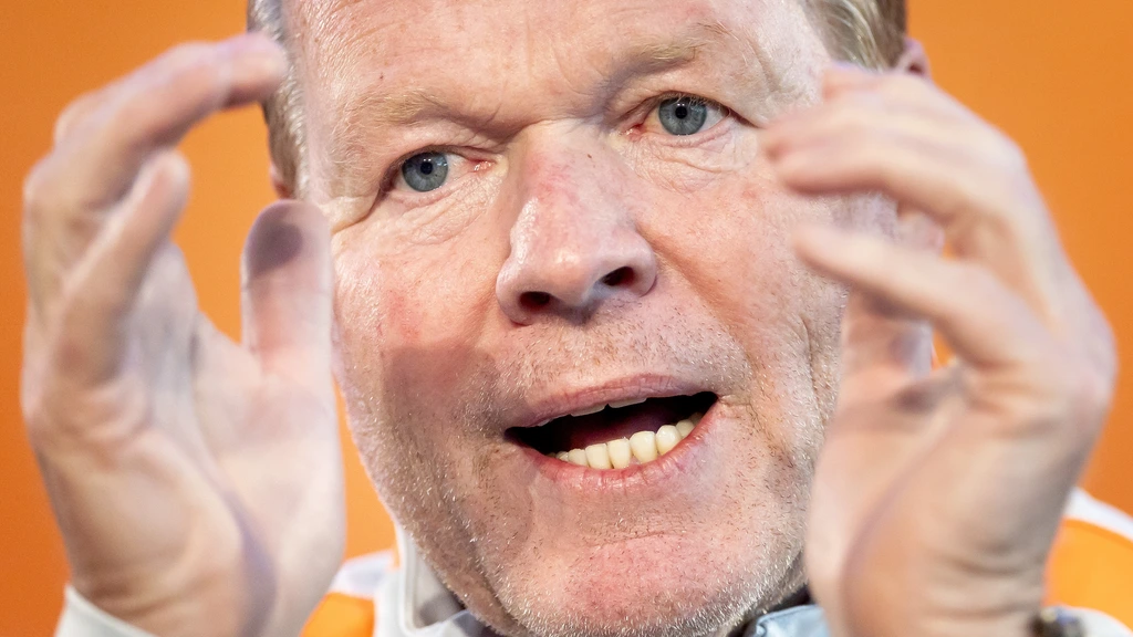 Koeman ziet toch af van WK-stagiairs: 'Ik hou van betrouwbare spelers'