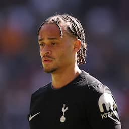 Xavi Simons geopereerd na ernstige knieblessure: 'Nu begint de weg omhoog'