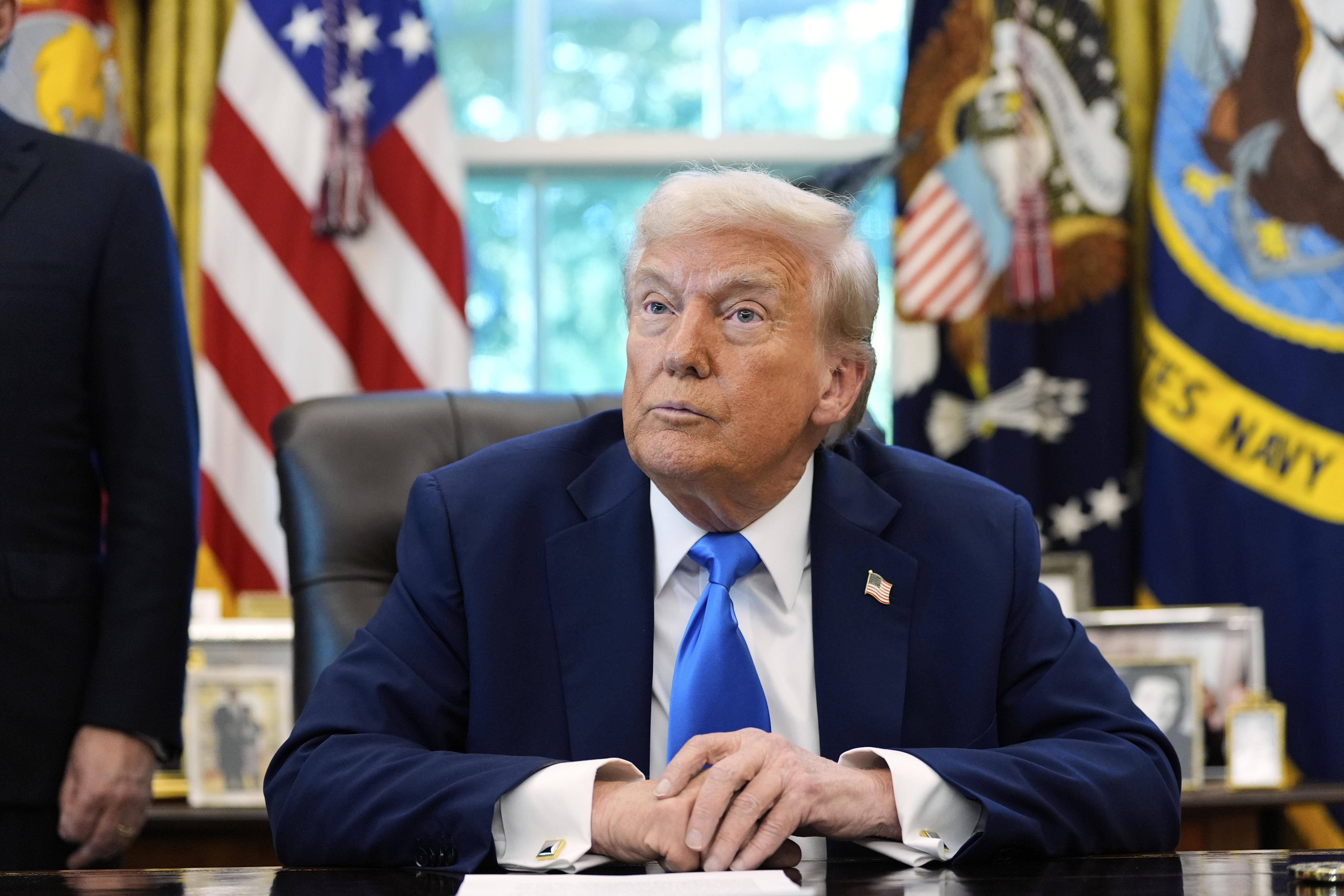 Trump accuses Dems of wanting a shutdown after failed Senate vote