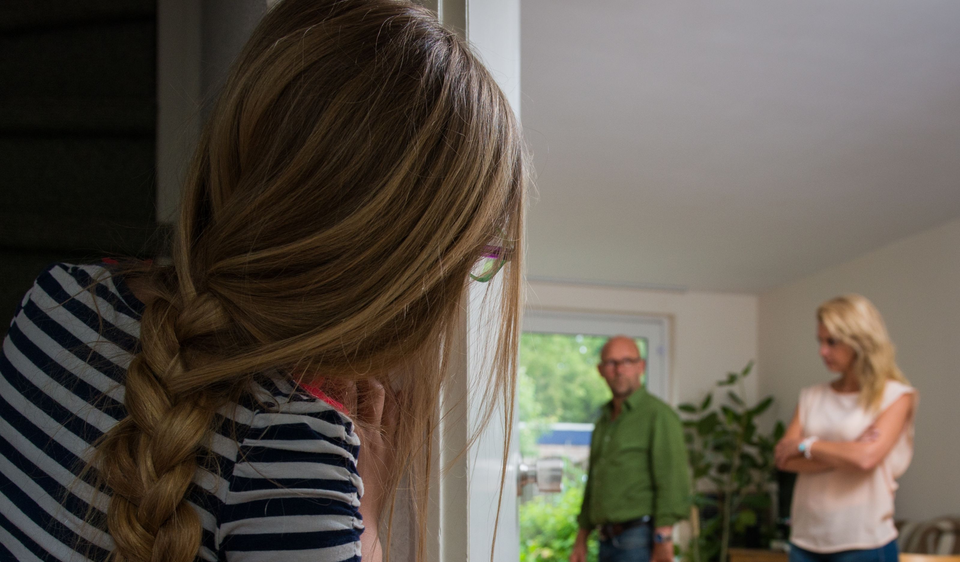 Moeilijke band met ouders en laag zelfbeeld: nieuw onderzoek brengt langetermijngevolgen van scheiding bij kinderen in kaart