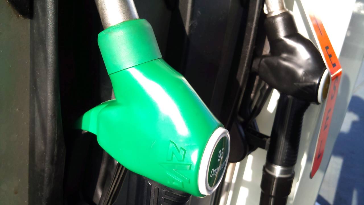 Tanken over de grens in België vanaf morgen fors goedkoper