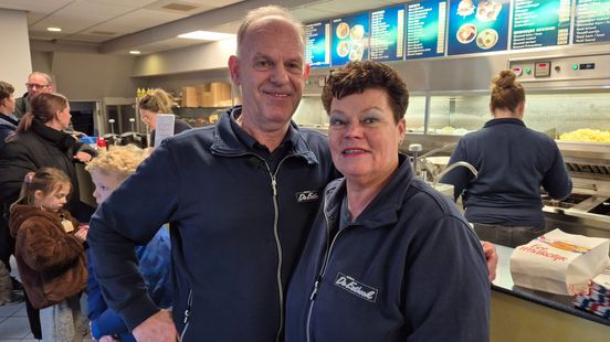 Bekende snackbar na bijna 100 jaar dicht: 'Wat een lieve mensen om voor te werken'