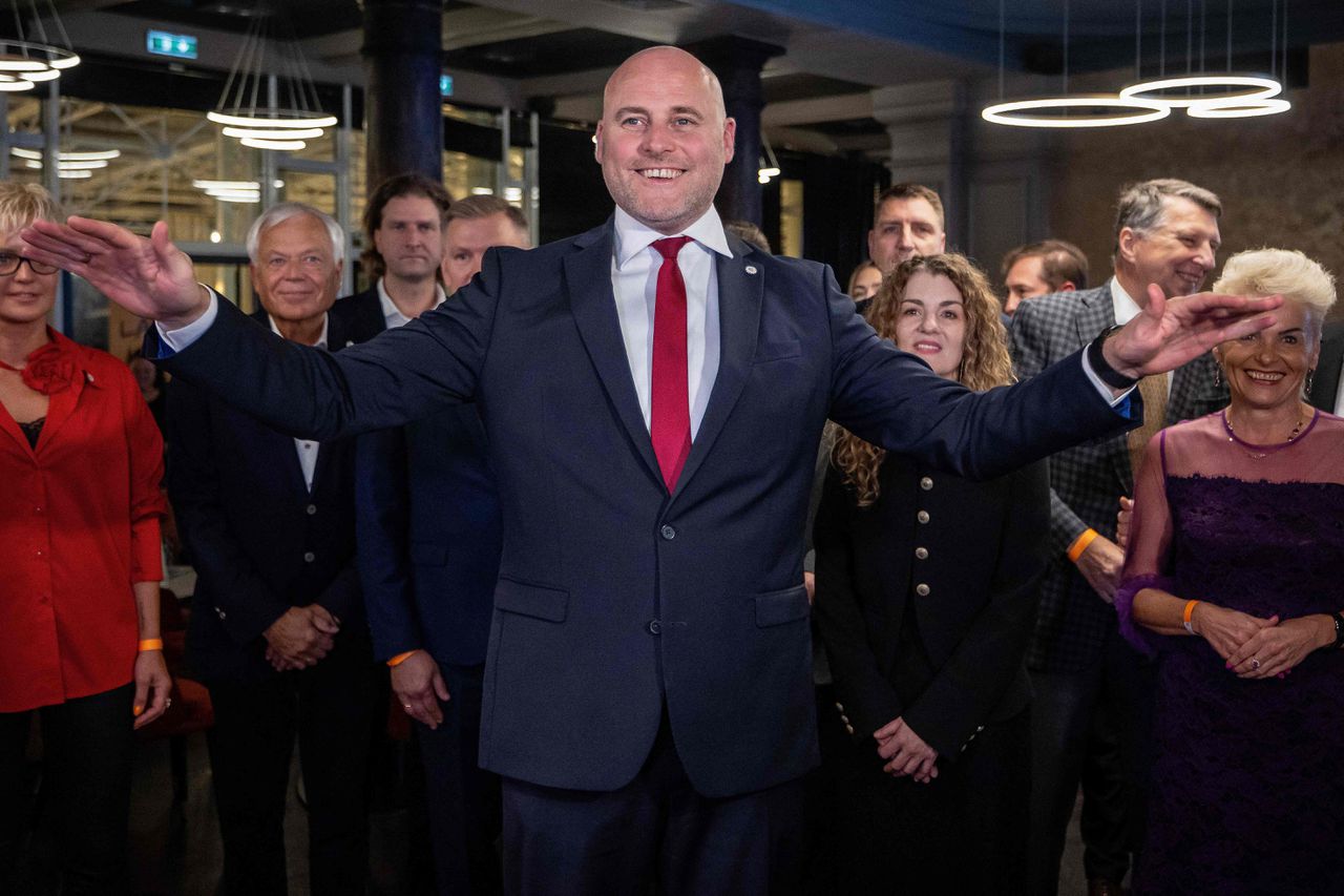 Centrumpartij van Letse premier Andris Kulbergs de grootste in exitpolls, pro-Russische partijen kleiner dan verwacht