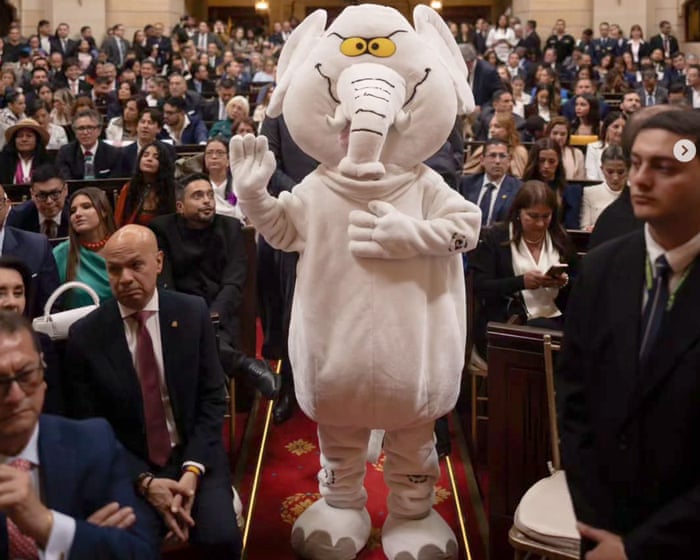 Colombia’s elephant-costumed anti-corruption activist sworn in as senator