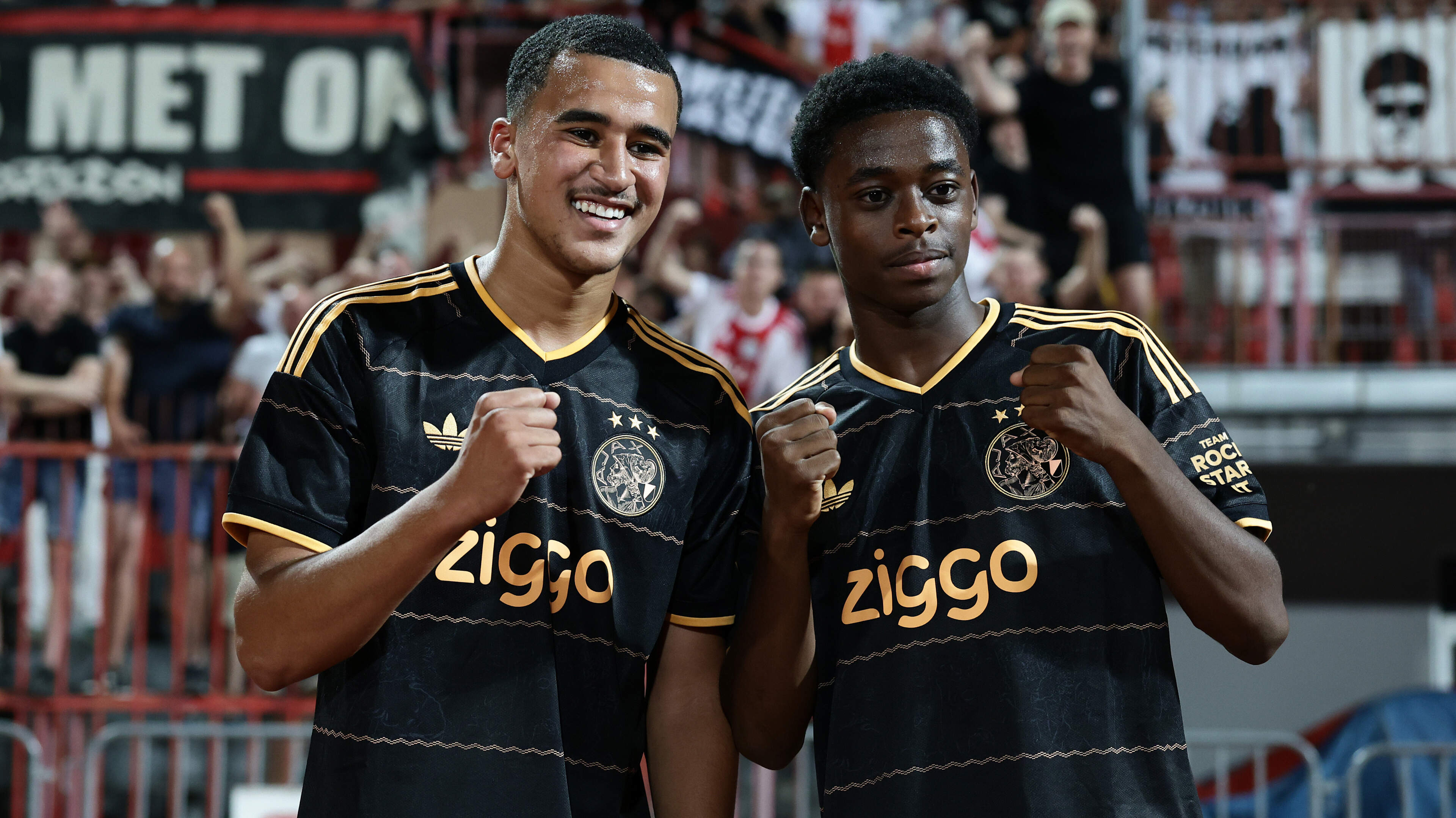 Piepjonge Mohamed Abdalla maakt zich onsterfelijk tijdens Ajax-debuut