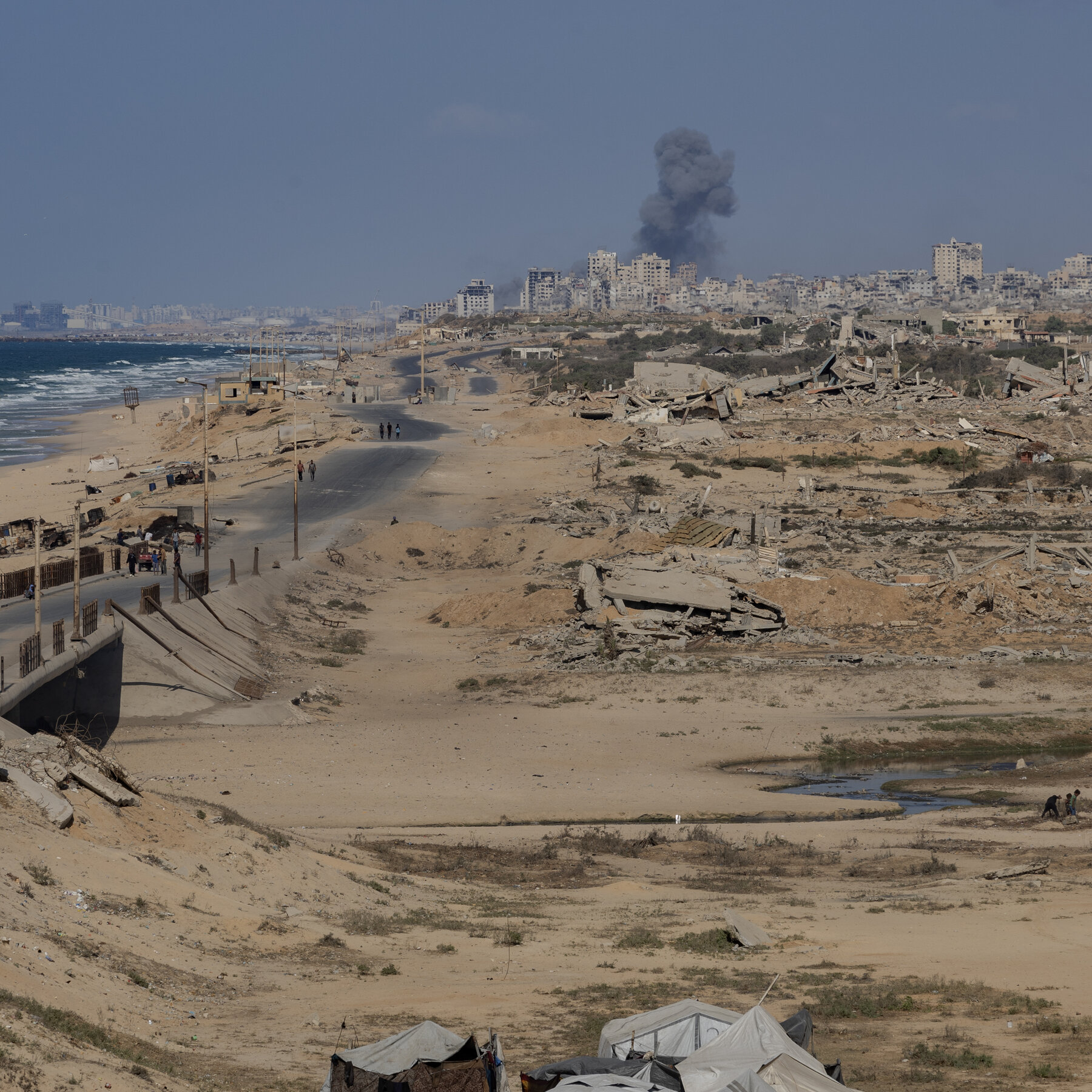 Israel and Hamas Meet in Egypt to Discuss Gaza Peace Plan