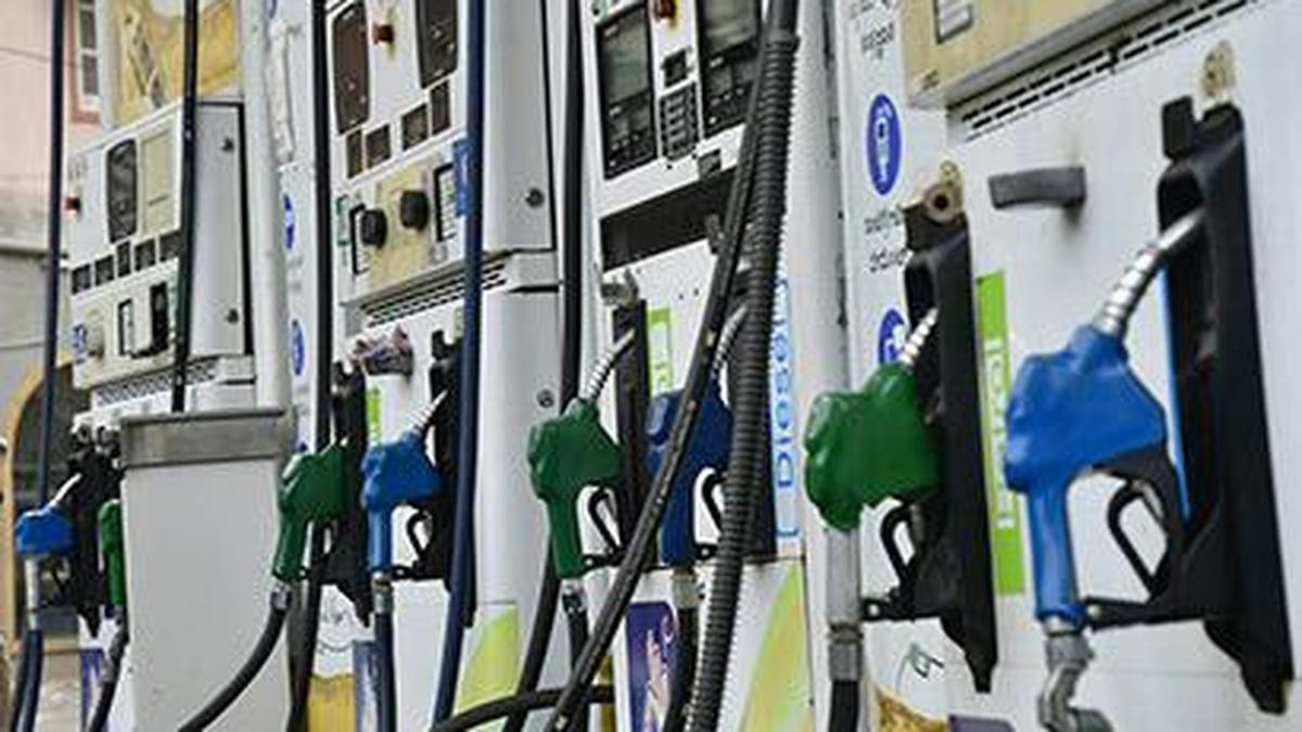 A.P. lorry owners urge Centre to drop plan to raise petrol, diesel prices