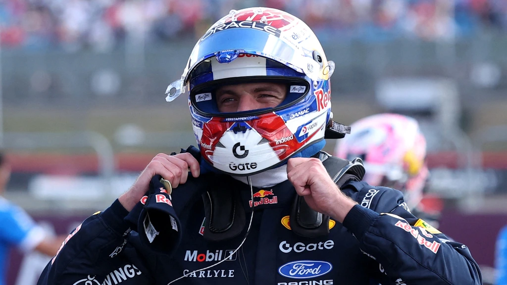 Verstappen valt uit op Silverstone, Leclerc wint na technische problemen Antonelli
