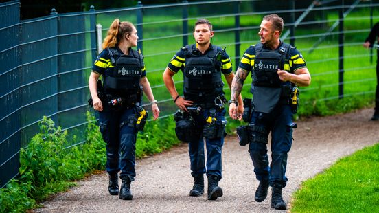 Politie houdt onterecht drie jongens onder schot aan rand van park