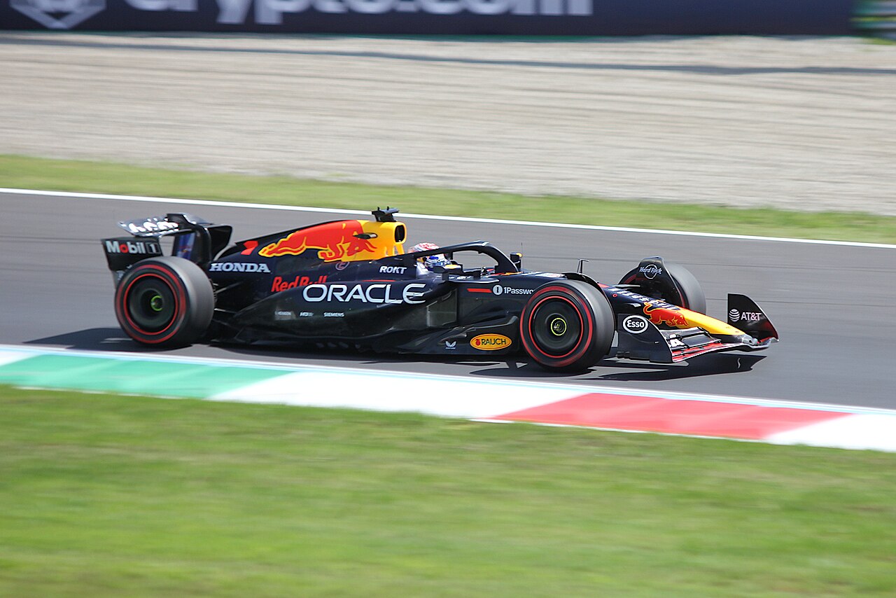 Max Verstappen wint in Maleisië zijn eerste race van 2026