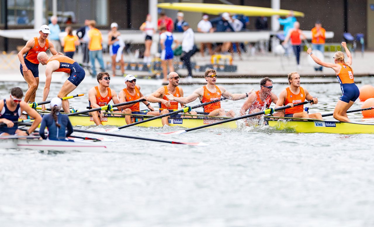 0,06 seconde voor de Britten is de Holland Acht wereldkampioen: ‘We hadden het liever minder close gehad, ik ben nog steeds nerveus’