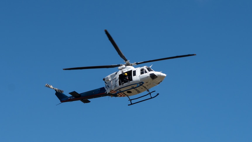 Search underway for four people off Tasmania's north-west coast