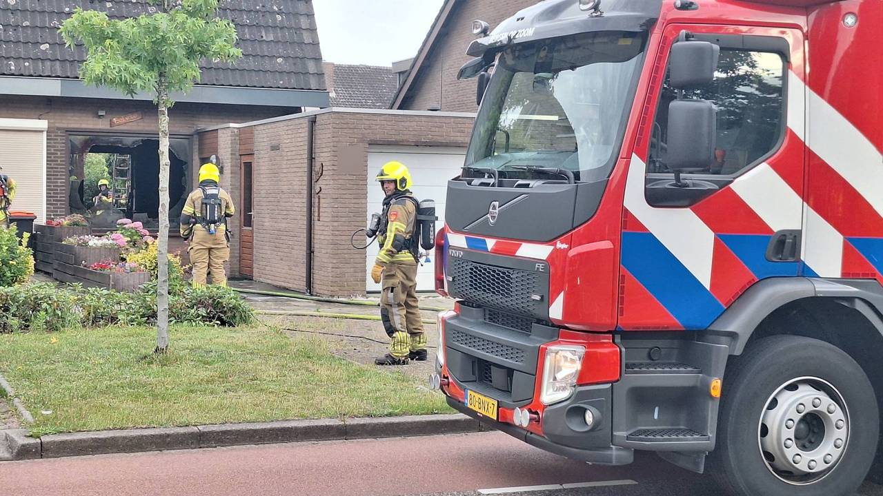 Gewonde bij brand in Bergen op Zoom, benedenverdieping compleet verwoest