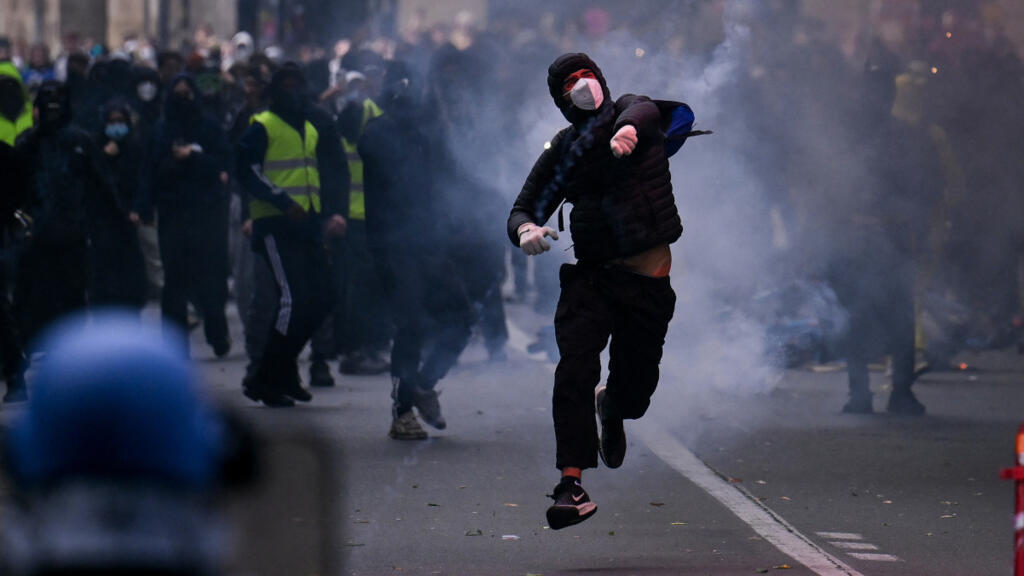 Minister warns of risk of violence ahead of Halloween 'night of darkness' protests