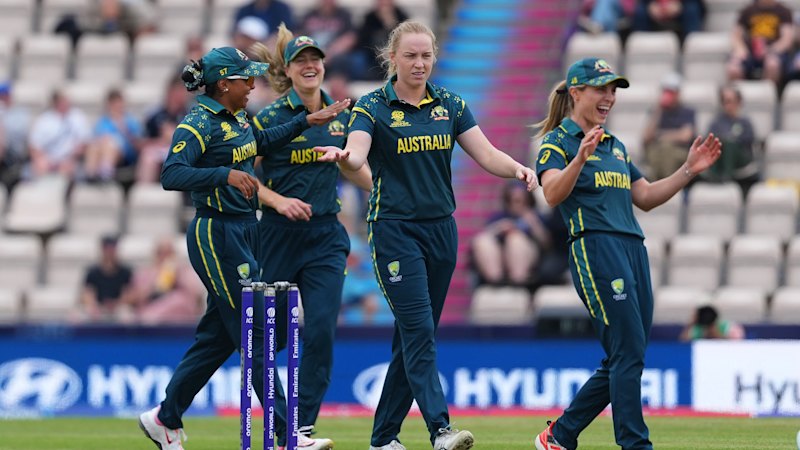 Mooney scare mars Australia’s T20 World Cup win over Dutch