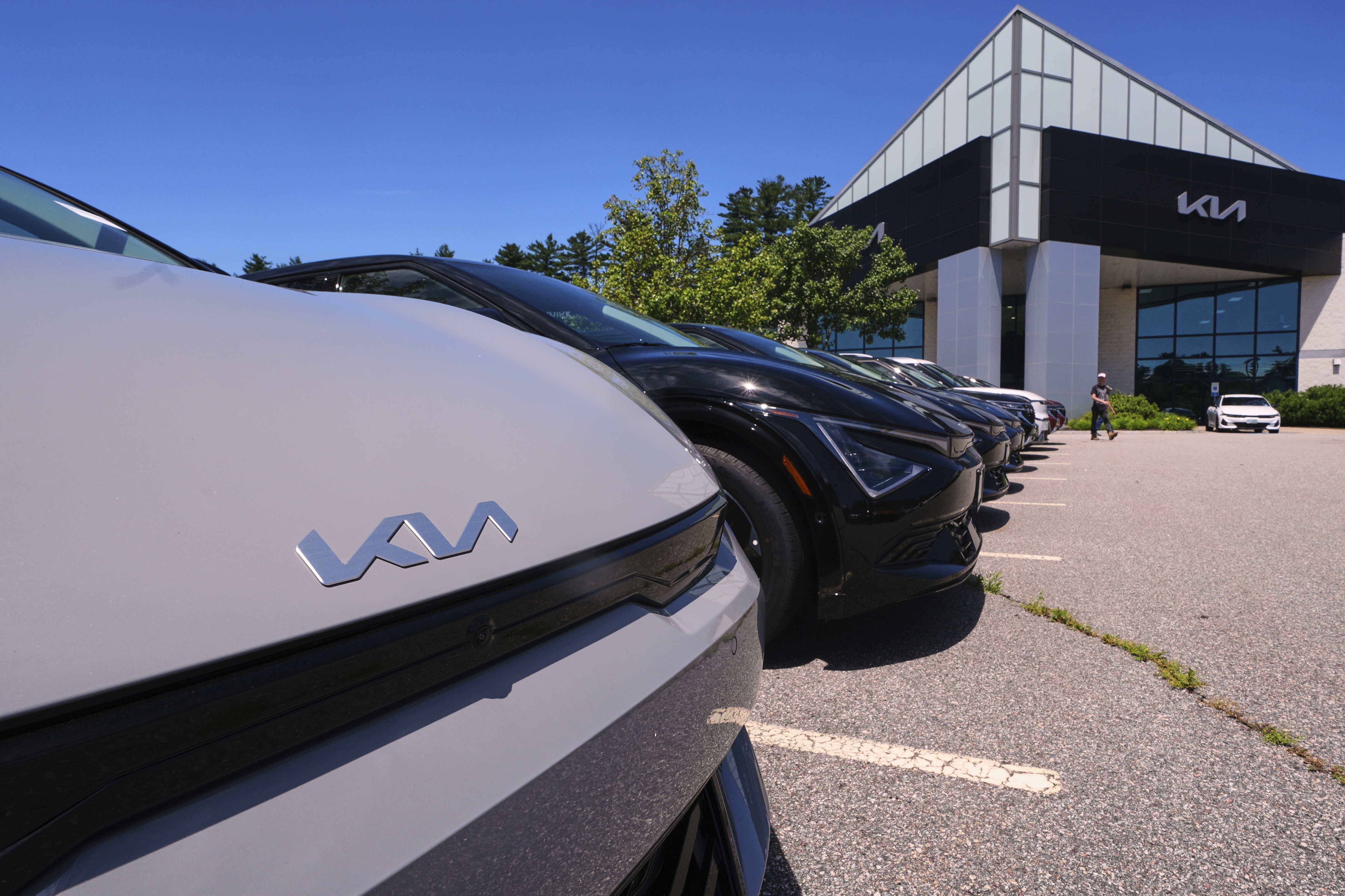 EV sales surge in the U.S. ahead of Sept. 30 tax credit deadline