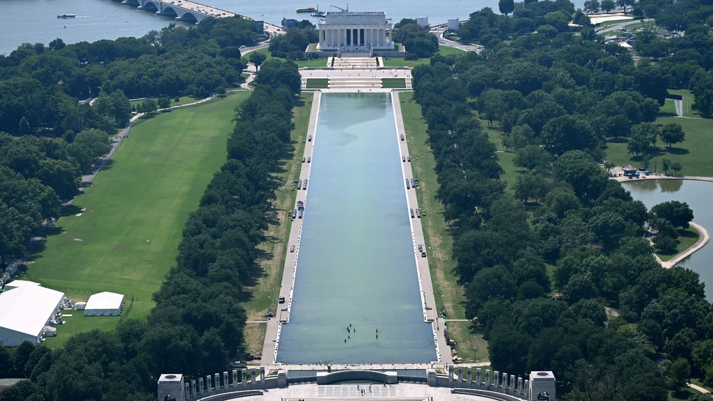 Justitie VS erkent: aannemer zat fout bij renovatie Reflecting Pool, geen vandalisme