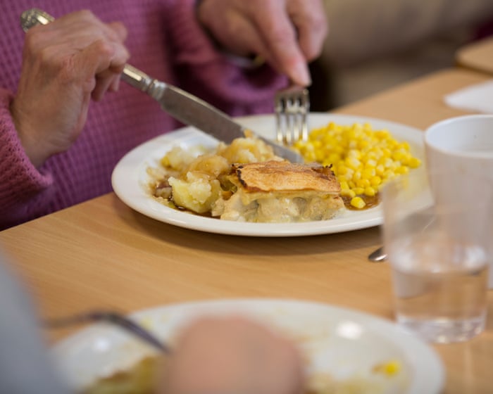 Restricted eating hours may reduce cognitive decline in older age, researchers find
