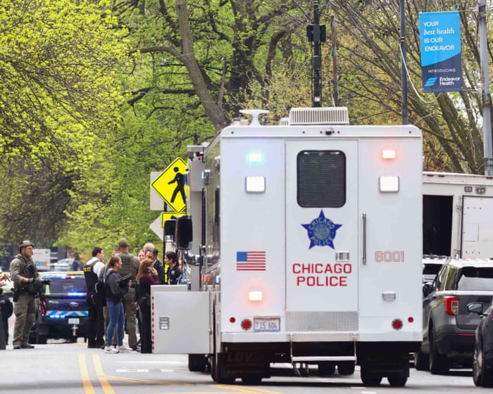 One police officer dead after Chicago hospital shooting