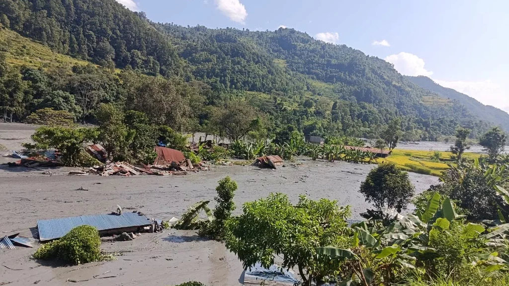 Opnieuw overstroming in Nepal, vijf mensen vermist