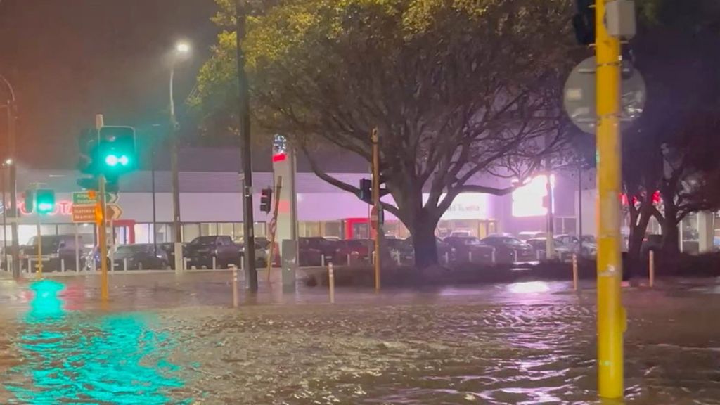 Nieuw-Zeeland roept noodtoestand uit in hoofdstad na recordhoeveelheid regen