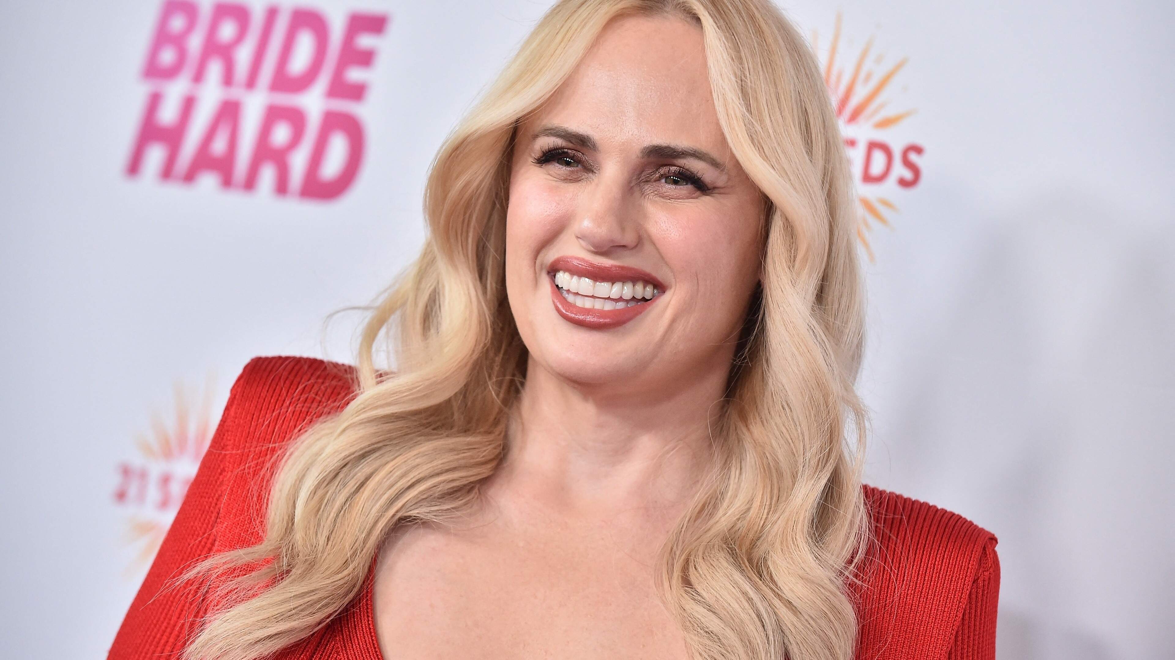 Rebel Wilson van ’verzinsels’ beticht op eerste dag smaadzaak