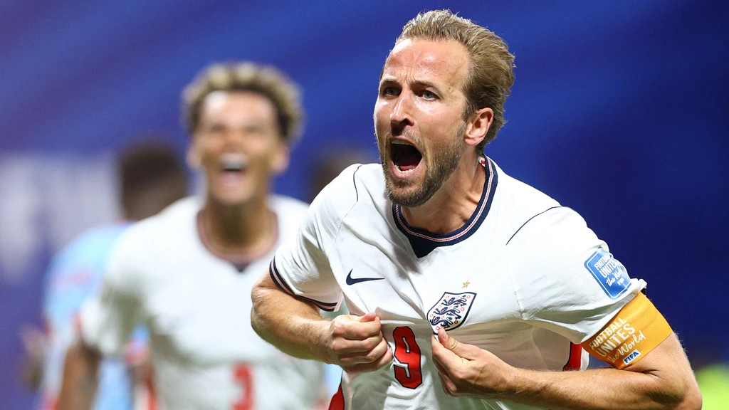 Kane bezorgt worstelende Engelsen plek in achtste finales met twee goals tegen DR Congo