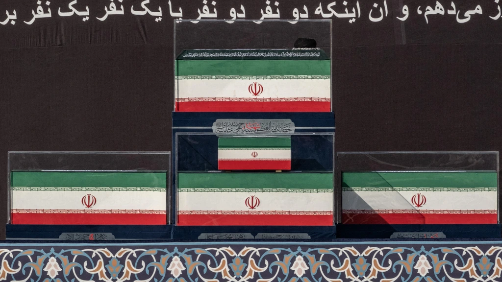Zesdaagse uitvaart ayatollah Khamenei begonnen in Teheran