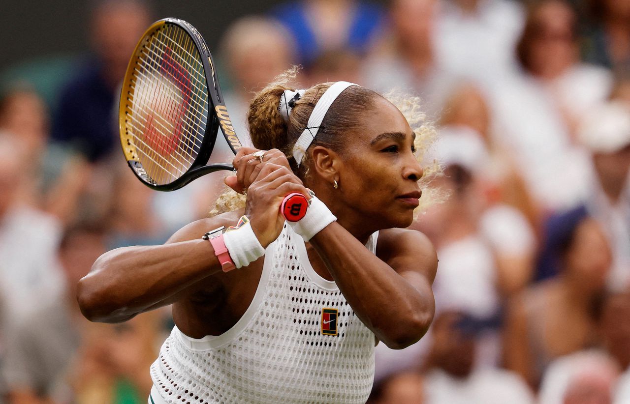 Terug op Wimbledon laat Serena Williams bij vlagen het tennis zien waarmee ze jarenlang domineerde