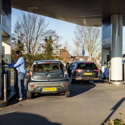 Olieprijs stijgt met ruim 10 procent door oorlog in Midden-Oosten