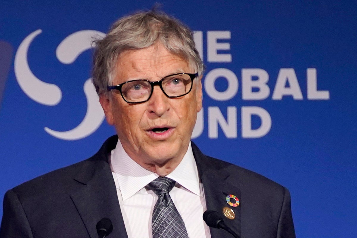 Bill Gates apologizes to staff over his Epstein ties and admits extramarital affairs: report