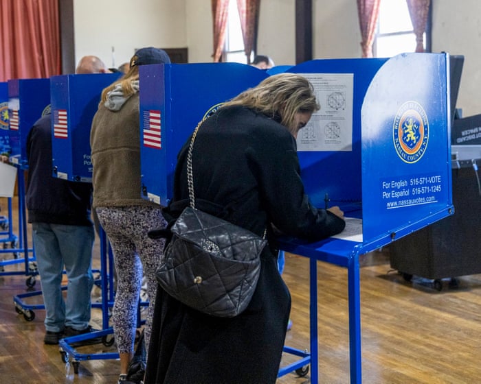 US supreme court strikes down limits on campaign spending