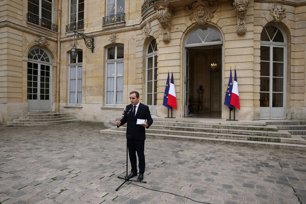 Franse politieke crisis verdiept zich verder: premier Sébastien Lecornu legt na minder dan een maand zijn functie neer