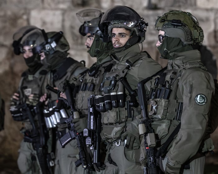 ‘The saddest day for Muslim worshippers in Jerusalem’: al-Aqsa mosque closed at Eid