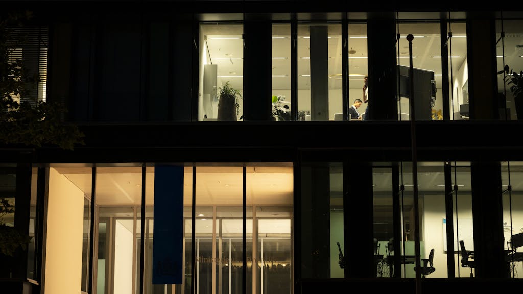 ‘Over links of over rechts, kabinet is het nog steeds niet eens’