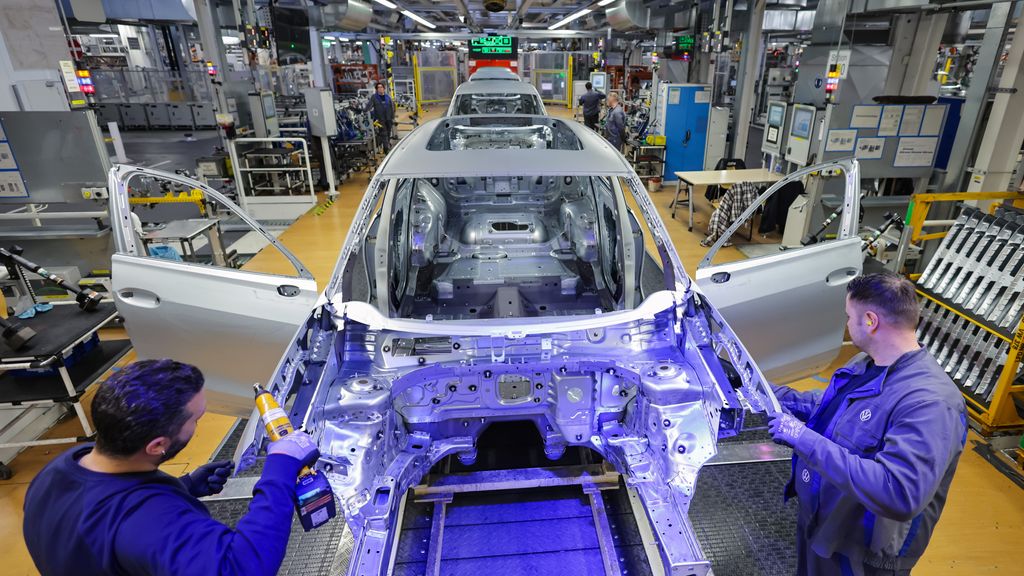 Volkswagen schrapt 50.000 banen en draait wegens heffingen minder winst