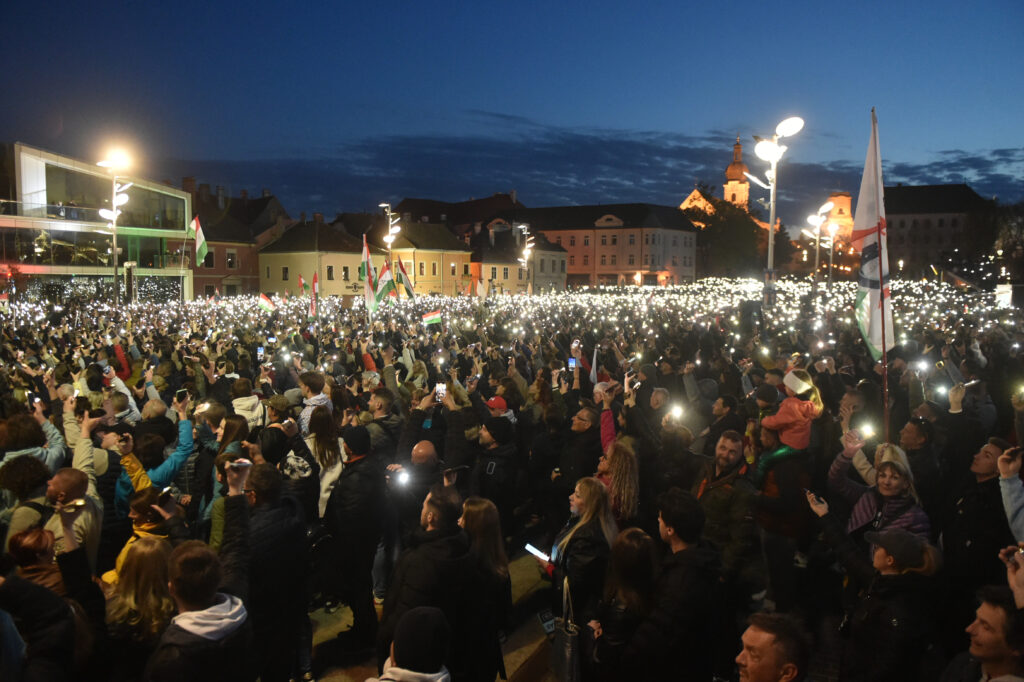 Magyar plans to transform Hungary’s defense — if he beats Orbán