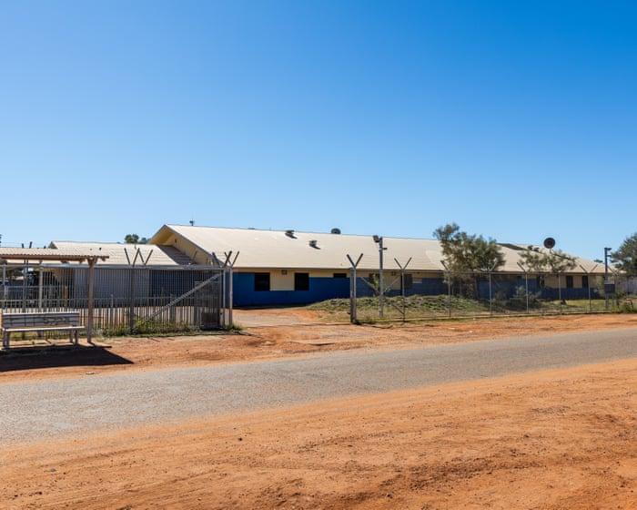 Diphtheria outbreak: residents of remote NT community say health clinic has no hand sanitiser