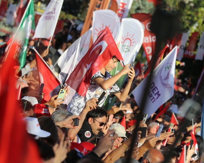 Tens of thousands protest in Ankara against legal crackdown on Turkish opposition