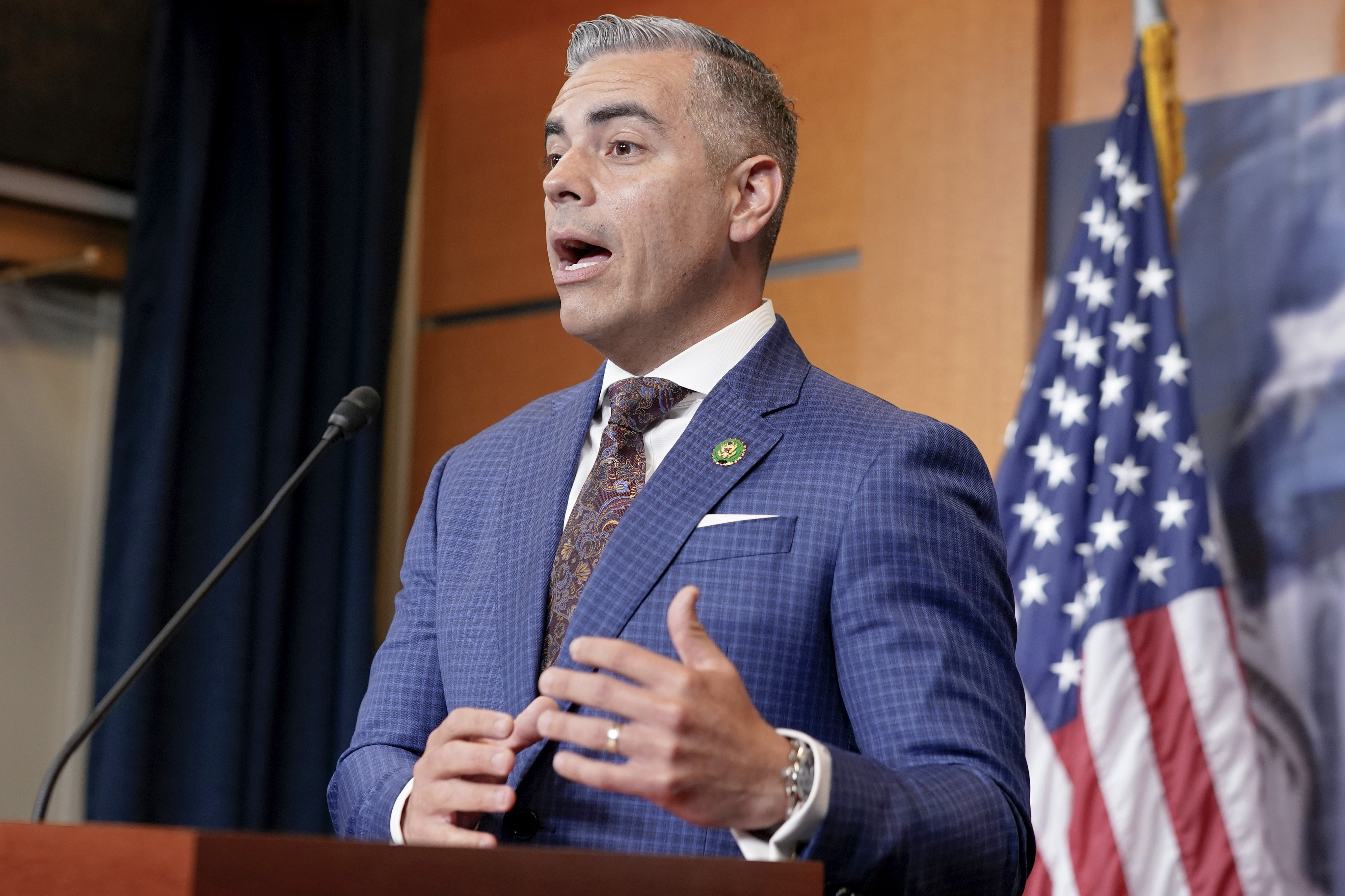 Democrats hit vulnerable Republicans with $3M ad blitz on tariffs and shutdown politics