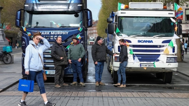 Tientallen Ierse tankstations leeg na dagenlang brandstofprotest